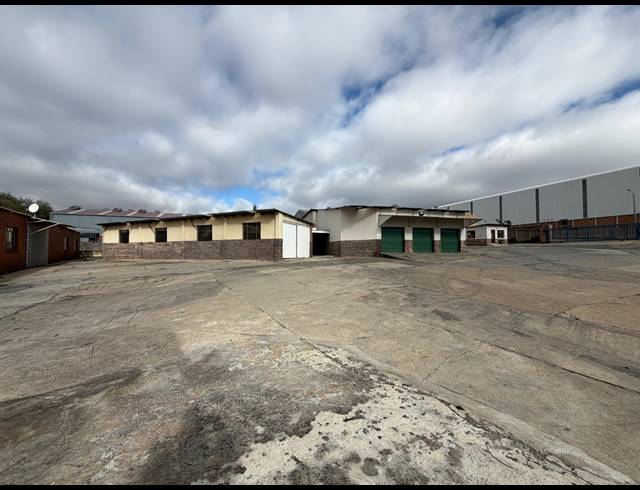 849M² WAREHOUSE TO LET IN CHLOORKOP